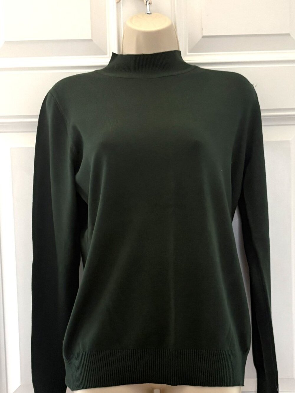 NWT Green Top by Alfani